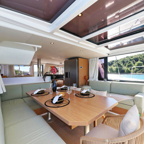 Bali 4.4 Voyager