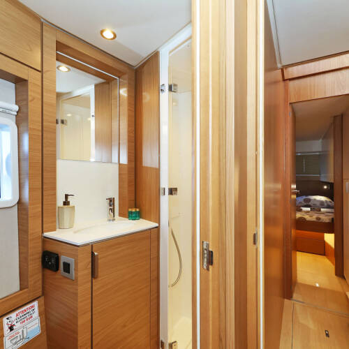 Bali 4.4 Voyager