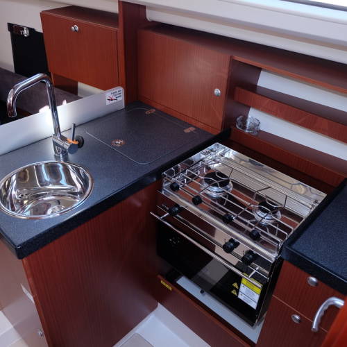 Hanse 315 Miss Behavin'