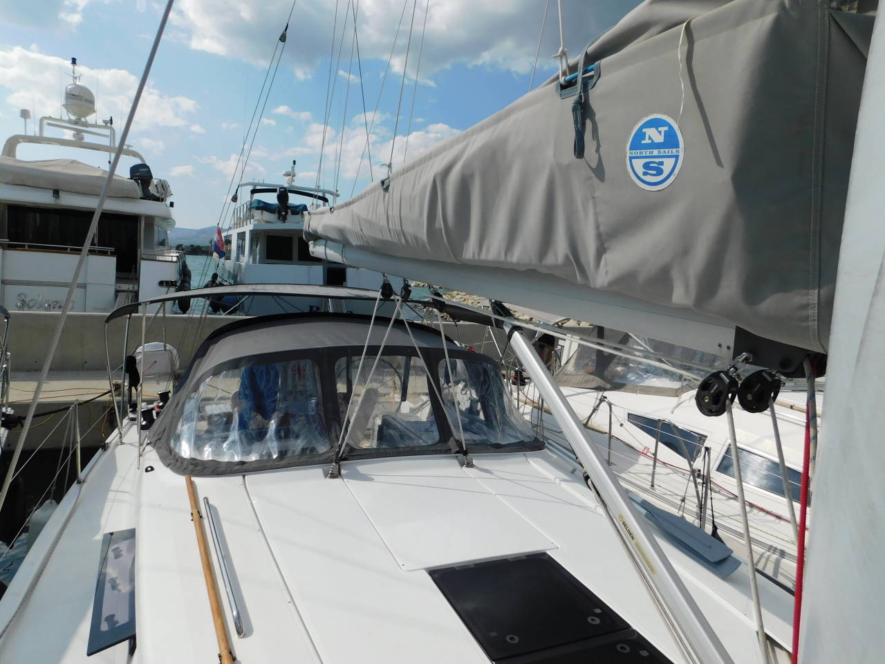 Hanse 415