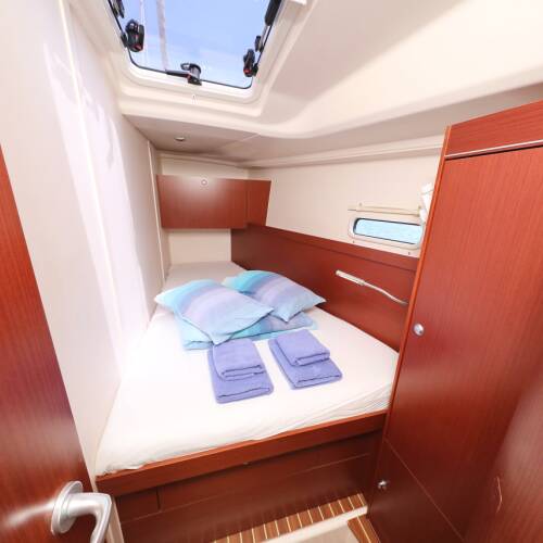 Hanse 455 Bare Necessities