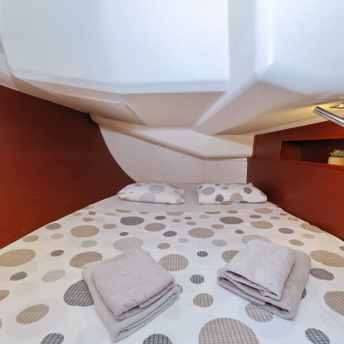 Hanse 455 Purple Rain