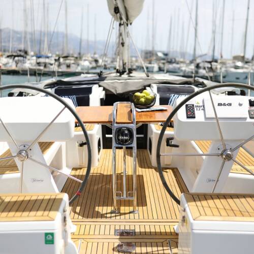 Hanse 458 Mika