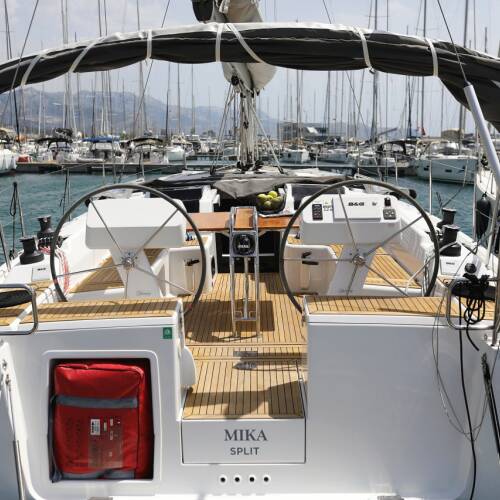 Hanse 458 Mika