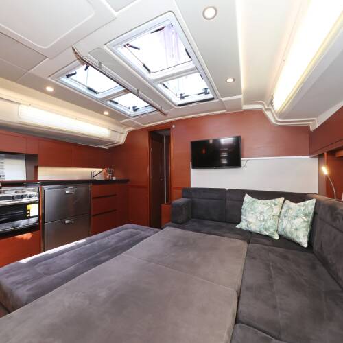 Hanse 508 Uptown Girl