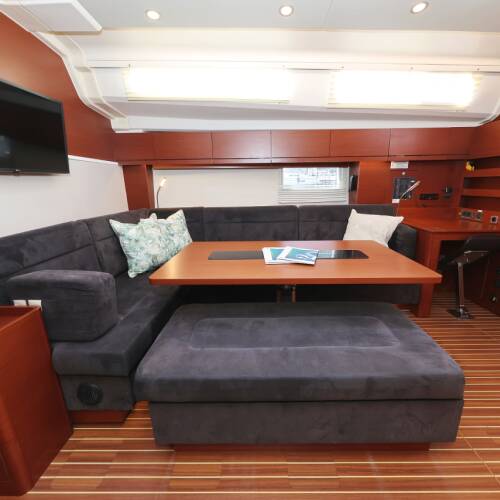 Hanse 508 Uptown Girl