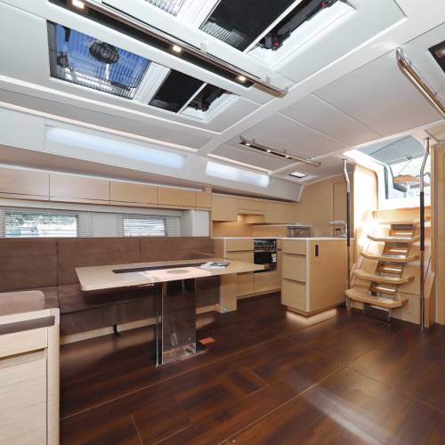 Hanse 548 Silver Lining