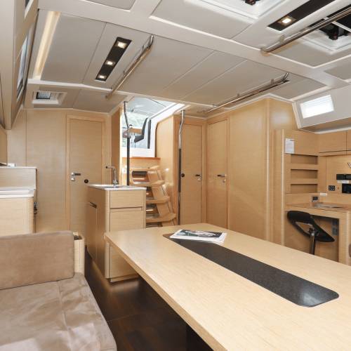 Hanse 548 Silver Lining