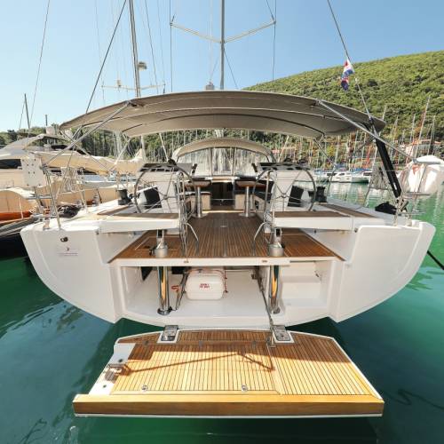 Hanse 548 Silver Lining