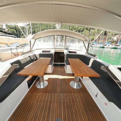Hanse 548 Silver Lining