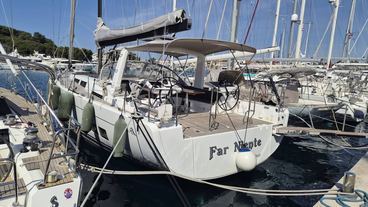 Hanse 588
