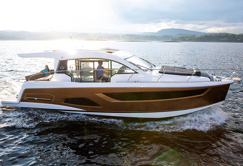 Sealine C390
