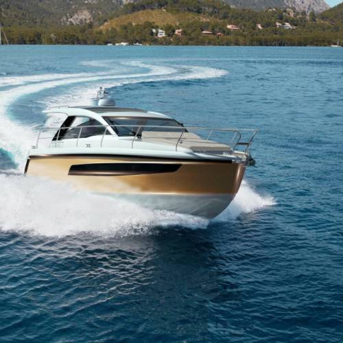 Sealine S335 